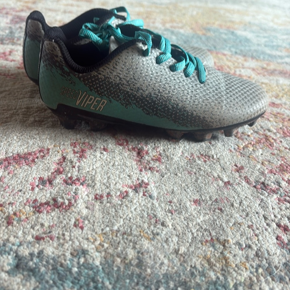 Kids DSG soccer cleats